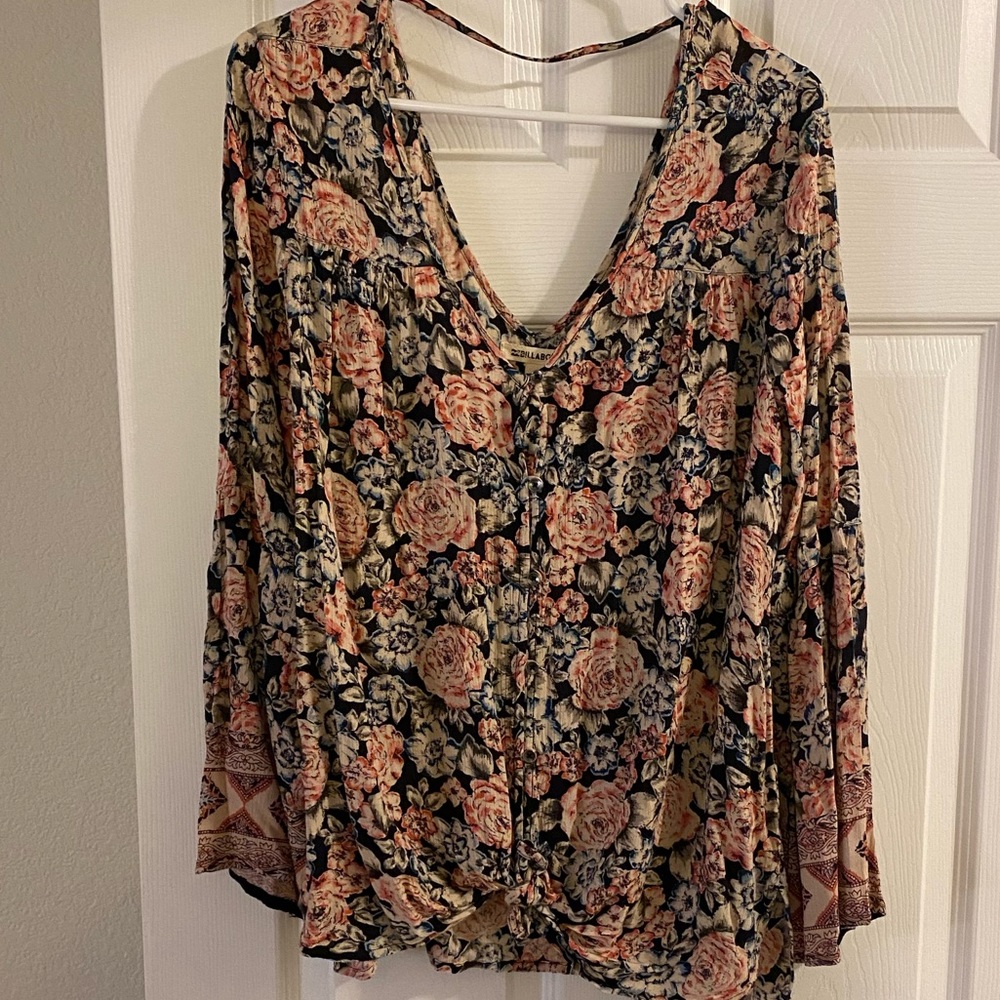 Billabong floral blouse